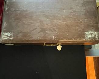 C95 - $100. Oneida King James. Service for 16!