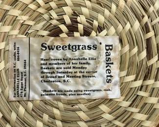 C96 - $25. Annabella Ellis Sweetgrass Basket. 