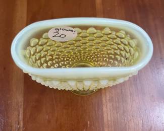 C85 - $40 Small Vaseline Vase - Glows! 