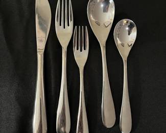 C11 - $60. Pfaltzgraf Stainless Flatware. 8 Place Settings - 5 Serving Pieces. 