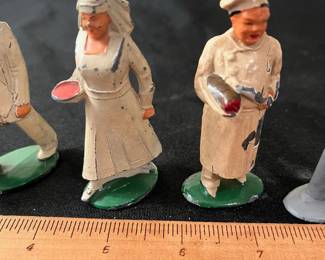C76 - $30. 1930's Barclay Maniol Lead Figures For A Train Set. Set of 6.