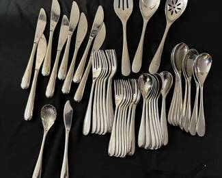 C11 - $60. Pfaltzgraf Stainless Flatware. 8 Place Settings - 5 Serving Pieces. 