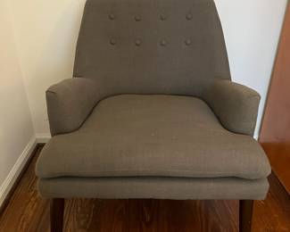 C40 - $30. Madison Park Upholstered Arm Chair. Sturdy. Has some pilling and pulls. Measures 27" wide x 31" tall. 