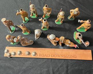 C77 - $45. 1930's Barclay Manoil Lead Soldier Figures. Set of 15.