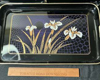 C97 - $20. 3 Pc Set in very good vintage condition!