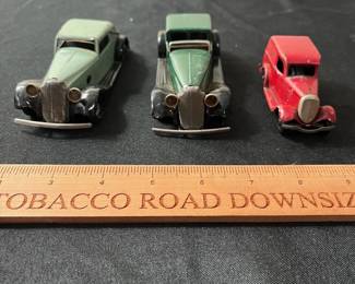 C71 - $40. Triang Minic Tin Wind Up Cars. Lot of 3 Automobiles and 1 Key. 
