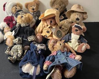 C64 - $25. Boyd's Bears Stuffed Animals. Lot of 9. Most have tags.