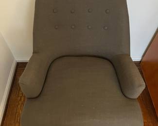 C40 - $30. Madison Park Upholstered Arm Chair. Sturdy. Has some pilling and pulls. Measures 27" wide x 31" tall. 