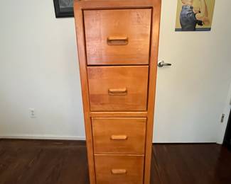 C42 - $50. Woodcraft 4 Drawer Filing Cabinet. Measures 17.75" wide x 24" deep x 52" tall. All drawers slide. In very good vintage condition. 