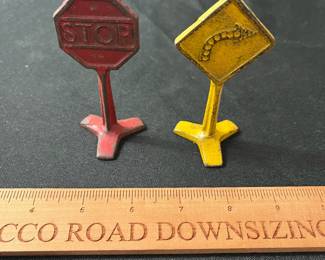 C72 -  $35. 1930's Cast Iron Toy Road Signs For A Train Set. 
