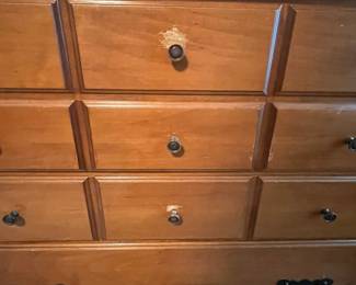 C35 - $80. 4 Drawer Dresser. Stamped Valley Forge - Baumritter. Measures 30" wide x 17.5" deep x 39" tall. All drawers slide in good vintage condition. 