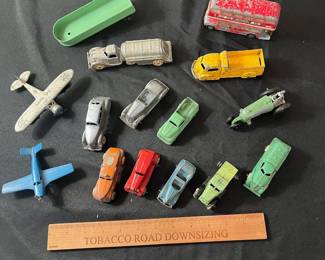 C81 - $40. Lot of 16 Vintage Metal Toy Cars, Planes, Truck & Tractor. 