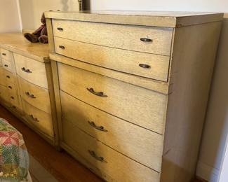 Vintage Bassett MCM Blonde chest of Drawers and Dresser with Mirror