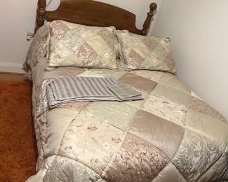 Vintage Solid Wood Full-Size 2-Poster Bed Frame + Mattress