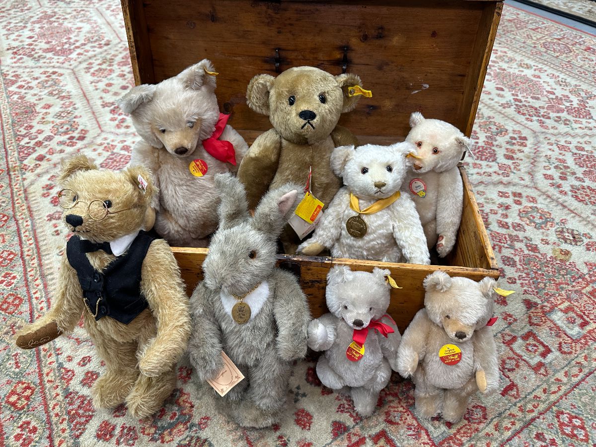 Steiff bears