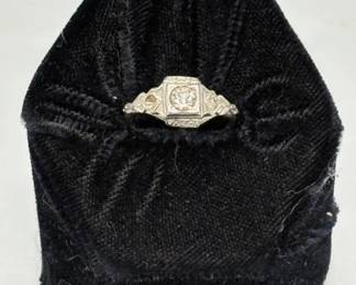 Beautiful Estate Ring Stamped With An Arrow Though A U 