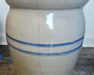 "Frosty Forest Creek" in Martinez, GA Starts Closing Wed 12/10 at 8p. Pickup: Fri 12/12 1-6pm.  Please click here to view more photos, descriptions, and current bids:  https://ctbids.com/estate-sale/40953