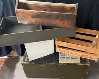 "Frosty Forest Creek" in Martinez, GA Starts Closing Wed 12/10 at 8p. Pickup: Fri 12/12 1-6pm.  Please click here to view more photos, descriptions, and current bids:  https://ctbids.com/estate-sale/40953