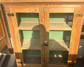 "Frosty Forest Creek" in Martinez, GA Starts Closing Wed 12/10 at 8p. Pickup: Fri 12/12 1-6pm.  Please click here to view more photos, descriptions, and current bids:  https://ctbids.com/estate-sale/40953