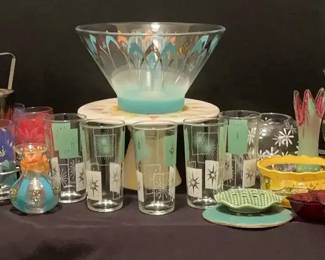 "Frosty Forest Creek" in Martinez, GA Starts Closing Wed 12/10 at 8p. Pickup: Fri 12/12 1-6pm.  Please click here to view more photos, descriptions, and current bids:  https://ctbids.com/estate-sale/40953