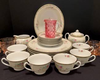 "Frosty Forest Creek" in Martinez, GA Starts Closing Wed 12/10 at 8p. Pickup: Fri 12/12 1-6pm.  Please click here to view more photos, descriptions, and current bids:  https://ctbids.com/estate-sale/40953