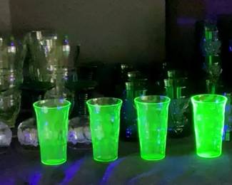 "Frosty Forest Creek" in Martinez, GA Starts Closing Wed 12/10 at 8p. Pickup: Fri 12/12 1-6pm.  Please click here to view more photos, descriptions, and current bids:  https://ctbids.com/estate-sale/40953