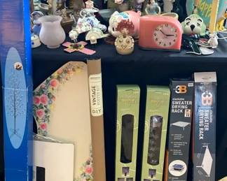 "Frosty Forest Creek" in Martinez, GA Starts Closing Wed 12/10 at 8p. Pickup: Fri 12/12 1-6pm.  Please click here to view more photos, descriptions, and current bids:  https://ctbids.com/estate-sale/40953