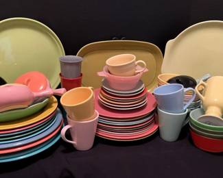 "Frosty Forest Creek" in Martinez, GA Starts Closing Wed 12/10 at 8p. Pickup: Fri 12/12 1-6pm.  Please click here to view more photos, descriptions, and current bids:  https://ctbids.com/estate-sale/40953