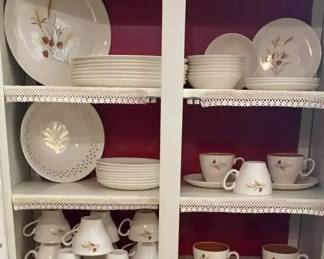 "Frosty Forest Creek" in Martinez, GA Starts Closing Wed 12/10 at 8p. Pickup: Fri 12/12 1-6pm.  Please click here to view more photos, descriptions, and current bids:  https://ctbids.com/estate-sale/40953