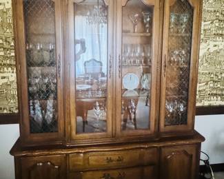 THOMASVILLE CHINA CABINET