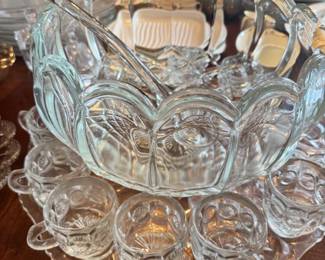 Old Dominion Punch Bowl Set