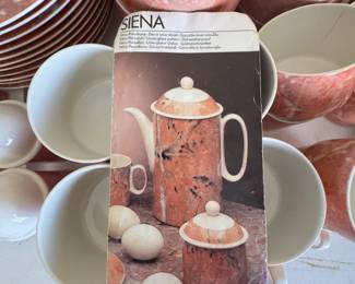 SIENA SERVICE FOR TWELVE WITH COMPLETER SET