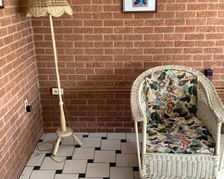 Floor wicker 25..rocker spring seat 50