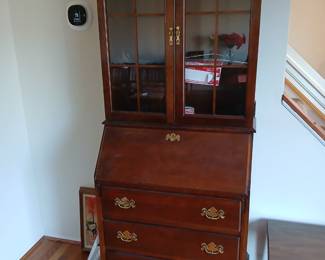 Ethan Allen petite size secretary with glass doors, drawers and lighting, 