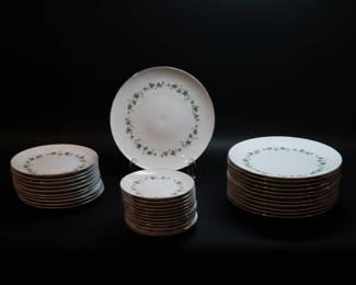 Noritake "Lexington" China Set of 82 Pieces