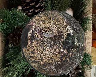 Holiday candle holder 