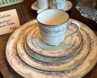 76 piece Noritake China-Shenandoah pattern
