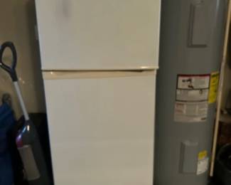 Need an extra garage refrigerator? This one is CLEAN and works well.
