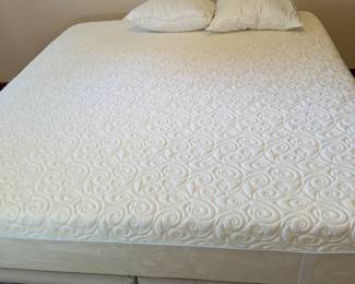 King Tempur Pedic Mattress 