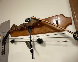 Left Hand Compound Bow