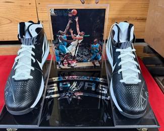 Tim Duncan signed Nike shoes (before Adidas), encased.