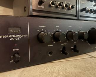 Sansui integrated amplifier au-317