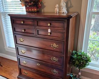 Mahogany 5 drawer chest