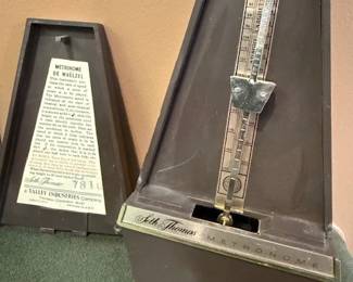 Seth Thomas. HiBid link: https://modestlambestatesales.hibid.com/