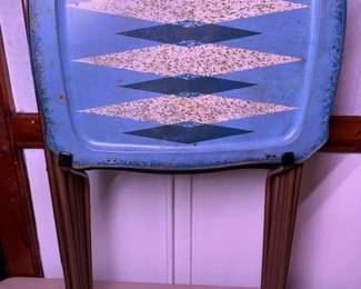 MCM Cal Dak TV / kitchen trays w/ caddy. Metal. HiBid link: https://modestlambestatesales.hibid.com/