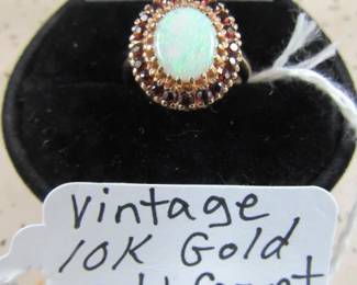 Vintage 10K Gold Opal & Garnet Ring