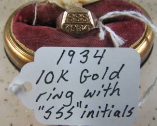 1934 10K Gold Ring w/"SSS" Initials 
