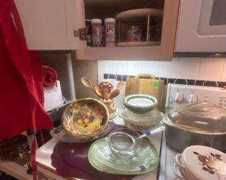 Vintage kitchen, Tupperware & Rubbermaid
