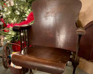 ANTIQUE THEATRE SEATS