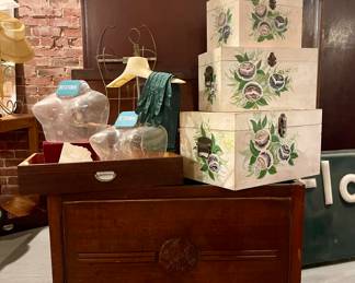 ANTIQUE BLANKET BOX, VINTAGE STORE FIXTURES